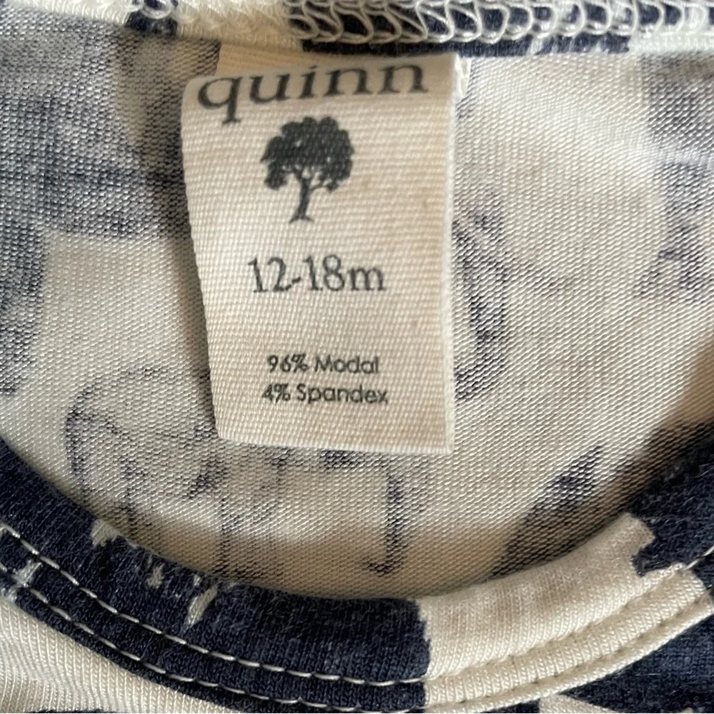 #238, kate quinn Elephant body suit and matching gray pants, size 12-18 mo